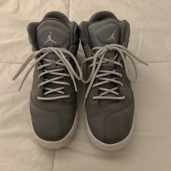 Nike High Top Jordan’s - Picture 2 of 5